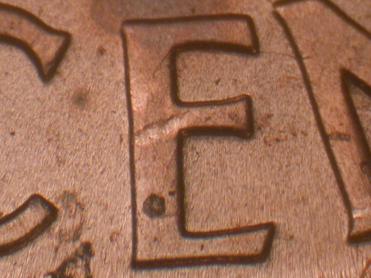 Read more about the article Lincoln Memorial Cent  2004    DDR-002 / Philadelphia